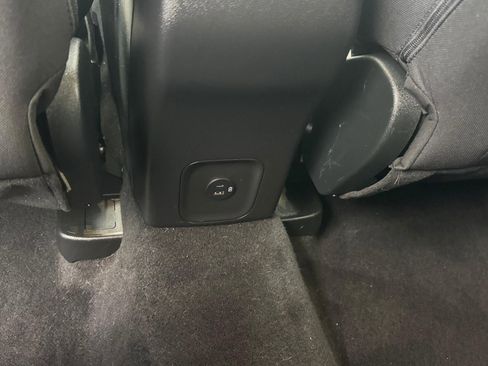 Used 2022 Ford Escape SE image 7