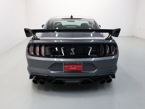 Used 2022 Ford Mustang Shelby GT500 w/ Carbon Fiber Track Pack RWD image 65