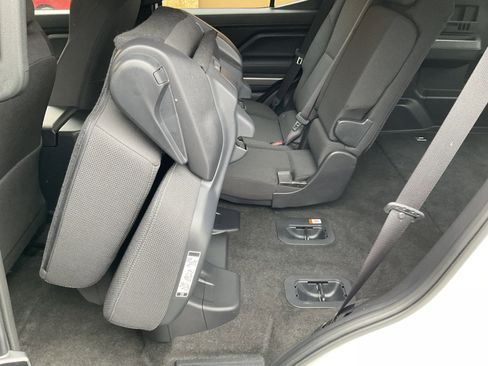 Used 2025 Toyota 4Runner SR5 image 41