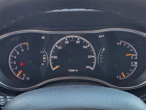 Used 2015 Jeep Grand Cherokee Limited image 16