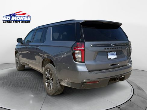 Used 2021 Chevrolet Suburban Z71 w/ Rear Media and Nav Package AWD/4WD image 3