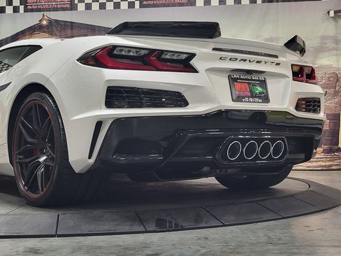 Used 2023 Chevrolet Corvette Z06 image 40