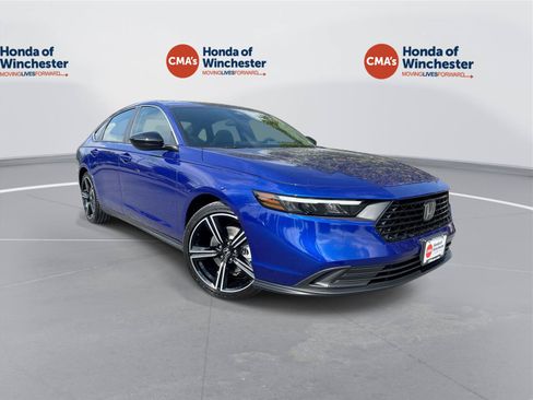 Used 2024 Honda Accord Sport image 3