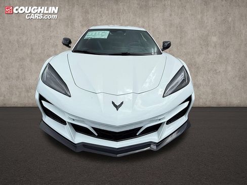 New 2026 Chevrolet Corvette E-Ray w/ Stealth Interior Trim Package AWD/4WD image 17