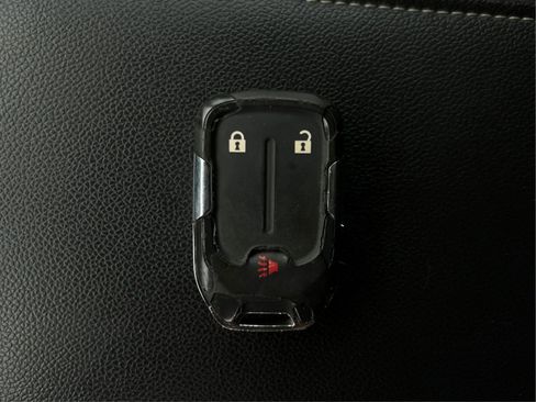 Used 2023 GMC Acadia SLE FWD image 32