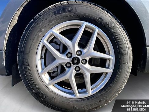 Used 2024 Ford Edge SEL image 31