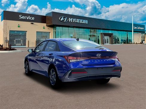 New 2026 Hyundai Elantra Sport image 5