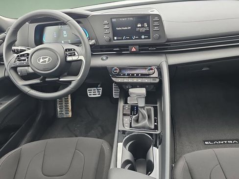 New 2026 Hyundai Elantra SEL Sport Premium FWD image 27