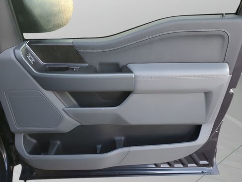 Used 2022 Ford F150 Lariat image 13