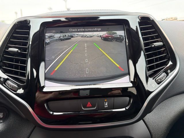 Used 2022 Jeep Cherokee Limited AWD/4WD image 21
