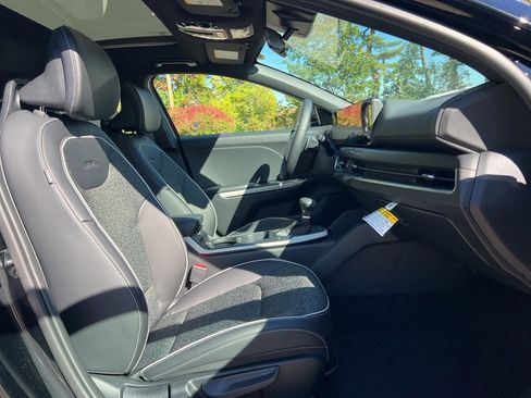 New 2025 Kia K4 GT-Line w/ GT-Line Sunroof Package image 14