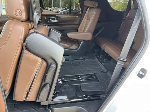 Used 2024 Chevrolet Tahoe High Country w/ Advanced Technology Package image 21