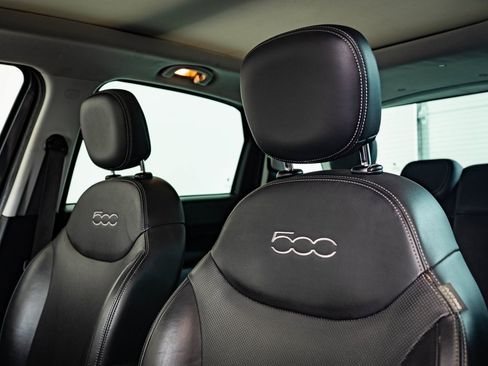 Used 2019 FIAT 500L Lounge w/ Graphite Edition image 19