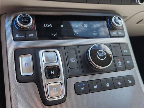 Used 2024 Hyundai Palisade Calligraphy FWD image 15
