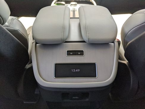 Used 2025 Lincoln Navigator Reserve AWD/4WD image 18