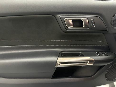 Used 2018 Ford Mustang Shelby GT350 w/ Electronics Package image 12