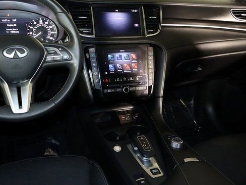 Used 2024 INFINITI QX50 Luxe image 16