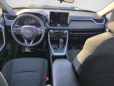 Used 2025 Toyota RAV4 XLE w/ Convenience Package FWD image 18