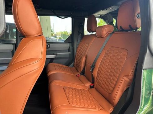 Used 2023 Ford Bronco Black Diamond w/ Sasquatch Package image 14