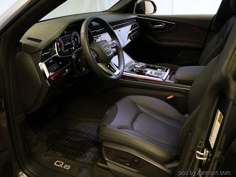 Used 2025 Audi Q8 Premium Plus image 11