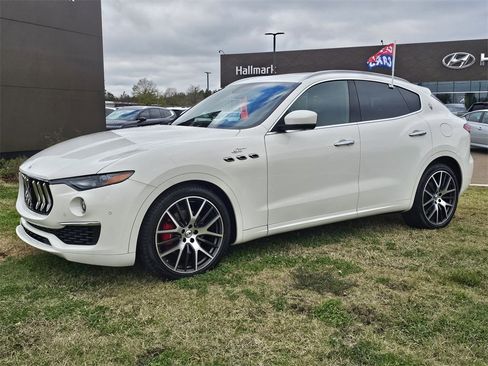 Used 2022 Maserati Levante GT image 7