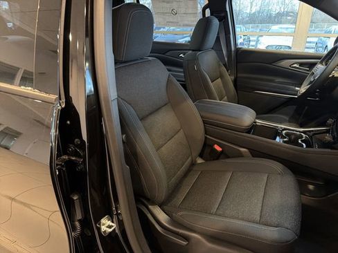 New 2026 Chevrolet Traverse LT w/ Midnight/Sport Edition FWD image 21