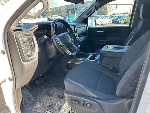 Used 2021 Chevrolet Silverado 1500 RST image 10