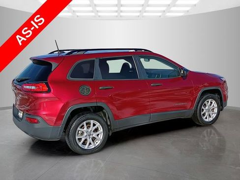 Used 2016 Jeep Cherokee Sport w/ Cold Weather Group FWD image 9