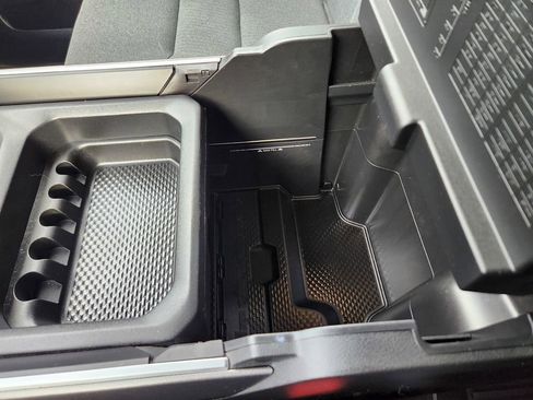 Used 2019 RAM 1500 Big Horn image 13