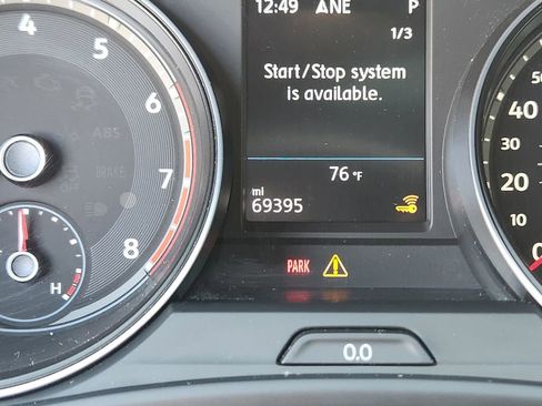 Used 2021 Volkswagen Atlas Cross Sport SE image 30