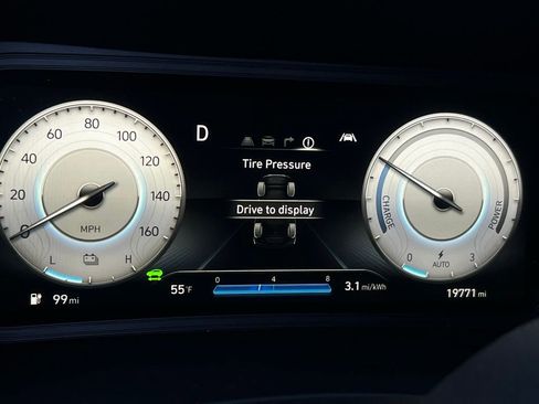 Used 2022 Hyundai Kona Limited w/ Cargo Package image 15