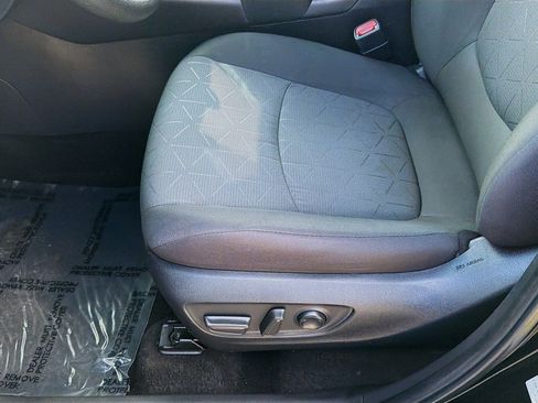 Used 2023 Toyota RAV4 Hybrid Woodland image 17