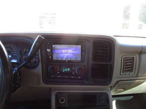 Used 2004 Chevrolet Silverado 1500 4x4 Crew Cab w/ Z71 Convenience Package 2 image 7