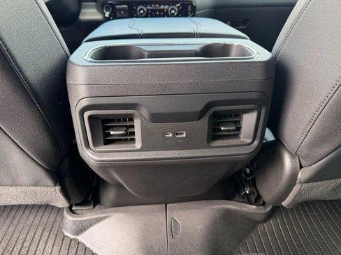 Used 2023 Chevrolet Silverado 1500 LT Trail Boss w/ LT Trail Boss Premium Package AWD/4WD image 18