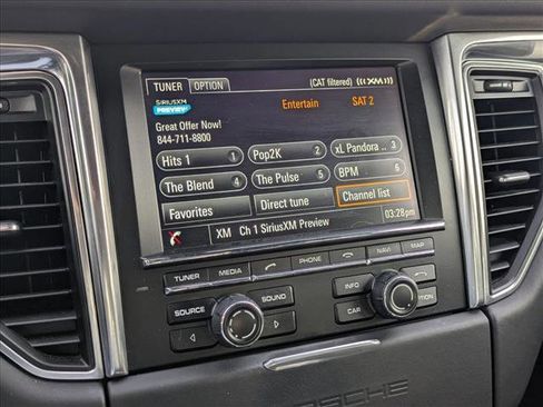 Used 2016 Porsche Macan Turbo image 13