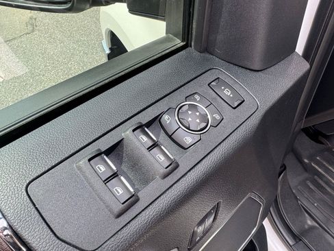 Used 2017 Ford F350 Lariat w/ Lariat Ultimate Package AWD/4WD image 14