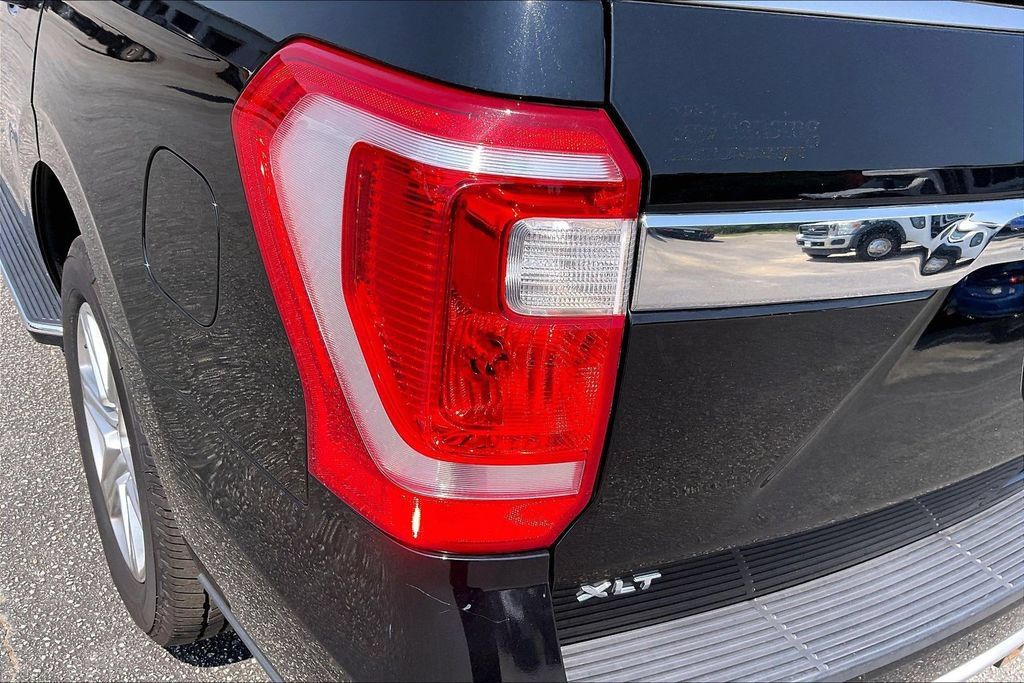 Certified 2020 Ford Expedition XLT w/ Equipment Group 202A RWD image 31