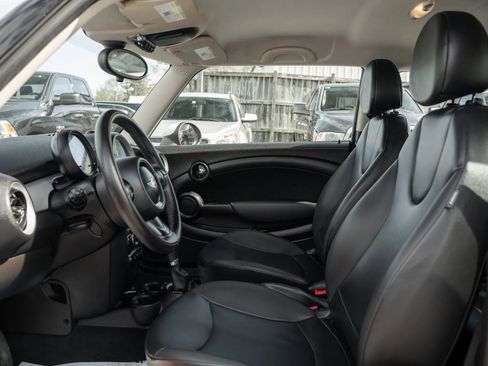 Used 2013 MINI Cooper Hardtop image 7