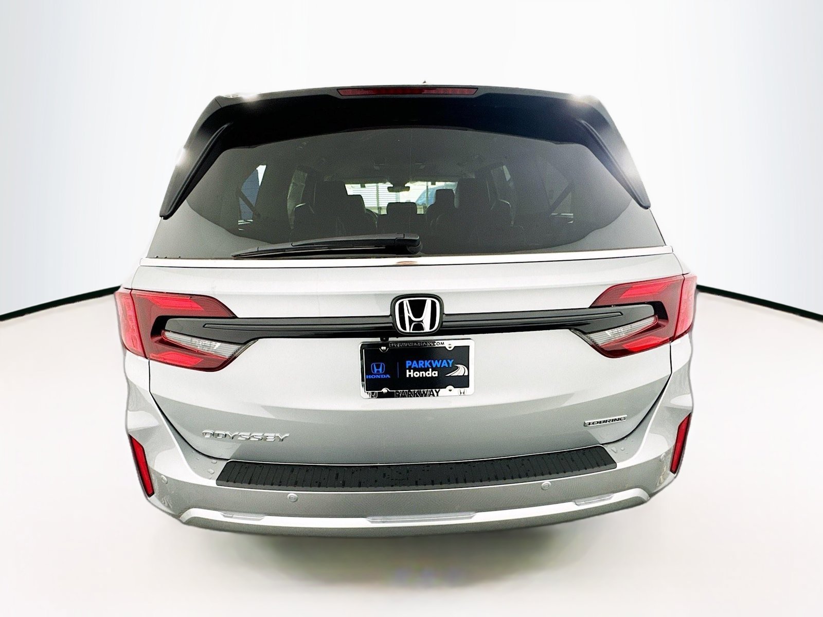 Certified 2026 Honda Odyssey Touring image 9