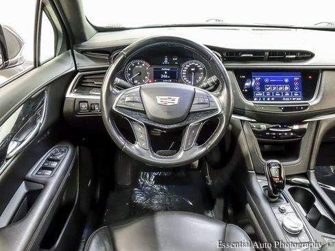 Certified 2021 Cadillac XT5 Premium Luxury image 2