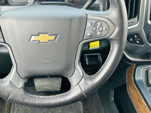 Used 2018 Chevrolet Silverado 1500 LTZ w/ Sport Package AWD/4WD image 16