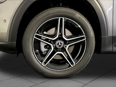 New 2026 Mercedes-Benz GLB 250 4MATIC image 17