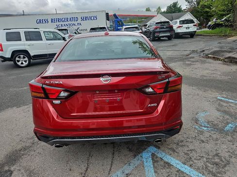 Used 2019 Nissan Altima 2.5 SR w/ SR Premium Package AWD/4WD image 4