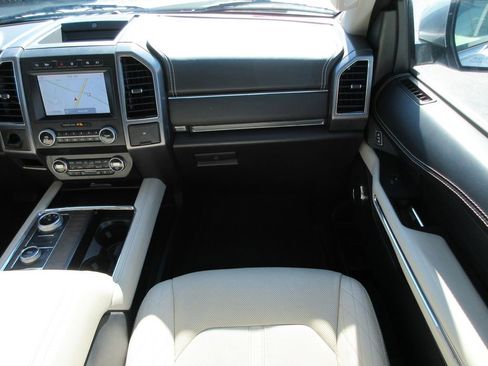 Used 2021 Ford Expedition Max Platinum image 21