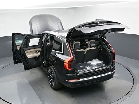 New 2026 Volvo XC90 T8 Plus image 52