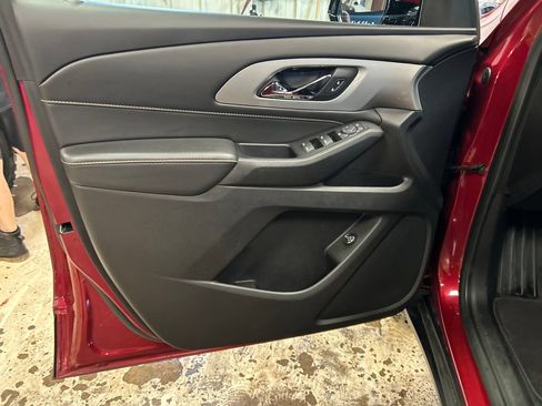 Used 2020 Chevrolet Traverse LT AWD/4WD image 15