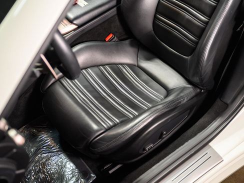 Used 2014 Ferrari California image 22