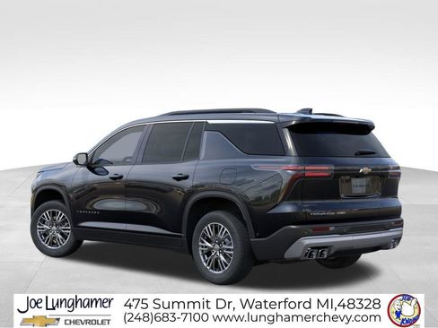 New 2026 Chevrolet Traverse LT w/ LPO, Floor Liner Package AWD/4WD image 3