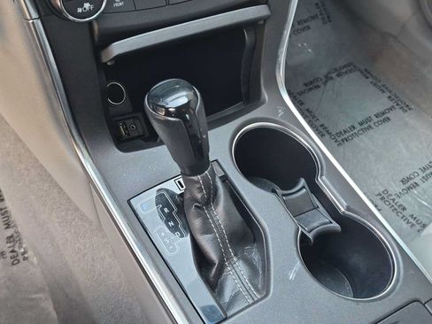 Used 2016 Toyota Camry XLE FWD image 30