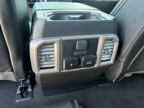 Used 2020 Ford F150 Platinum w/ Equipment Group 701A Luxury AWD/4WD image 27